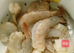 干煸香辣麻花芙蓉虾的做法图解1