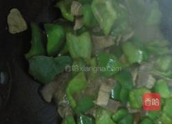 大辣椒炒肉片的做法图解8
