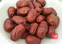 电饭煲蒸大枣的做法图解1