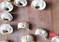 韭菜鸡蛋虾皮饺子的做法图解7