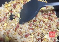 香肠蛋炒饭的做法图解5