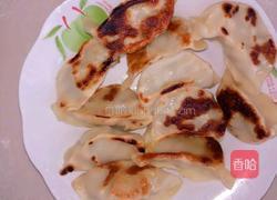 芹菜锅贴的做法图解4