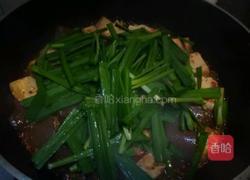 焖豆腐鸭血韭菜的做法图解12