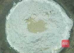 肉松长面包的做法图解3