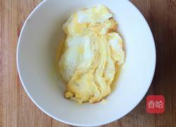 鸡蛋炒河粉的做法图解3