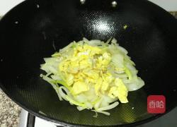 洋葱炒鸡蛋的做法图解7
