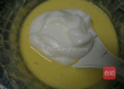 八寸草莓戚风蛋糕的做法图解9