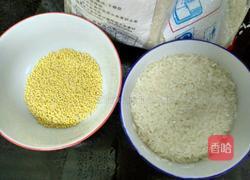 大黄米白粥的做法图解1