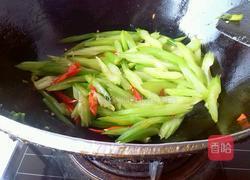 蚝油西芹的做法图解5