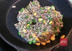 三色藜麦糯米球的做法图解4
