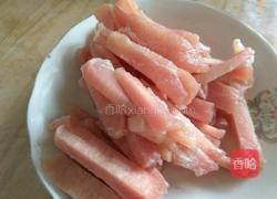 肉丝拌黄瓜的做法图解1