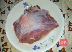 咸甜牛肉块的做法图解1