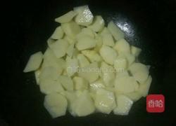 咖喱洋葱土豆的做法图解2