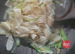 蒜苗炒豆皮的做法图解6