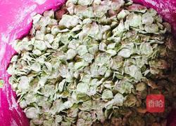 粉蒸榆钱的做法图解3