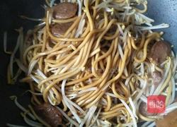 香肠孜然炒面的做法图解6