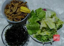 御帘豆腐海带烩包菜的做法图解1