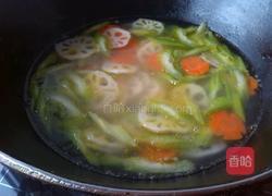  椒油炝时蔬的做法图解3