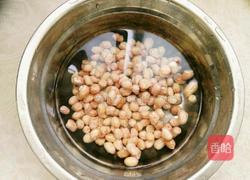黑木耳 花生大骨汤的做法图解1
