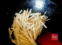 韭菜炒莲菜的做法图解3