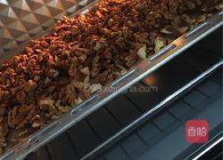 琥珀核桃仁的做法图解5