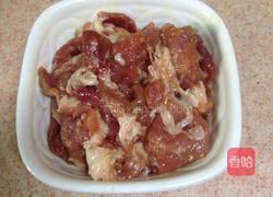 大球盖菇炒肉的做法图解7