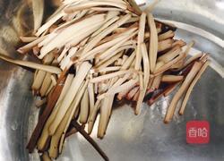 香菜鸡蛋干的做法图解1