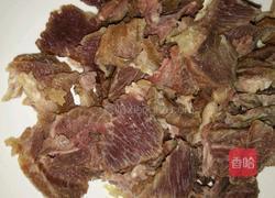 凉拌牛肉的做法图解1