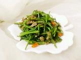 野芹菜炒牛肉