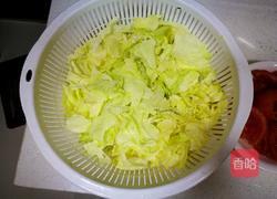 酸甜开胃❤番茄卷心菜的做法图解1