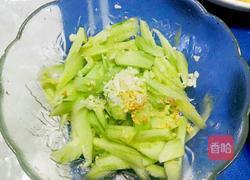 黄瓜薄荷拌绿豆粉皮的做法图解2