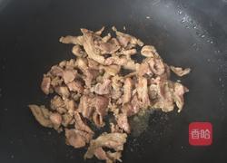 榛蘑尖椒肉丝的做法图解4