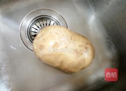 酸辣土豆丝的做法图解1