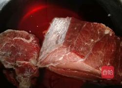 萝卜炖牛肉的做法图解1
