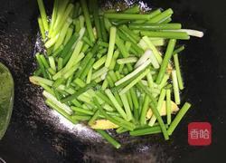 蒜苔炒腊肉的做法图解4