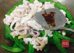 墨鱼炒荷兰豆的做法图解8