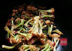 老干妈炒菜花的做法图解5