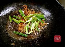猪皮炒春笋的做法图解10