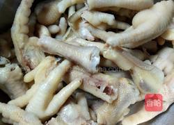 自制泡椒凤爪的做法图解1