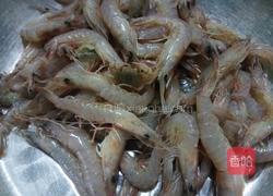 老屋私房菜干炸小鹰爪虾的做法图解1