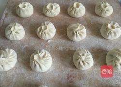 包子（猪肉韭菜馅儿）的做法图解9