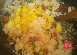 菠萝炒饭的做法图解5