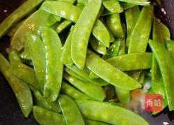 虾酱荷兰豆炒鲜鱿的做法图解8