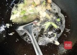 番茄鸡蛋肉渣包菜的做法图解6