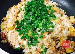 葱香肉末土豆炒饭的做法图解6