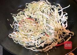蚝油包菜丝的做法图解3