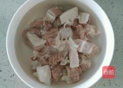 西红柿炖牛腩的做法图解1