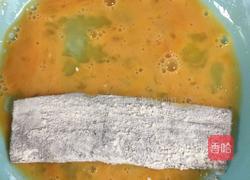 炸带鱼的做法图解6