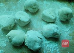 老屋私房菜饺子皮葱油饼的做法图解1