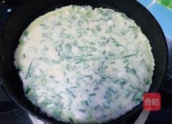 小蒜鸡蛋煎饼的做法图解11